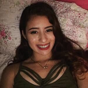 Meet your Posher, Leonela